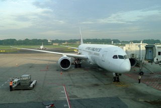 １泊３日、シンガポールの旅  - 日本航空のJAL712便-B787-8