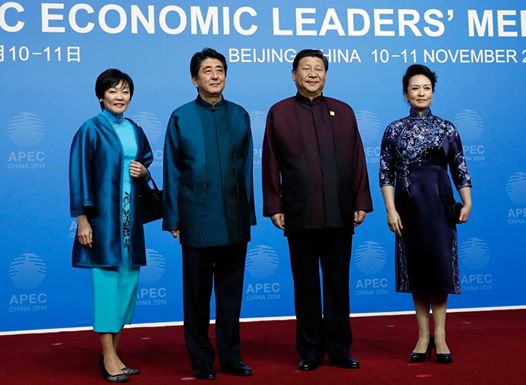「安倍 首相 習近平 の中国服」の画像検索結果