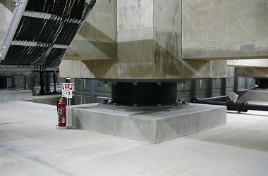 03985