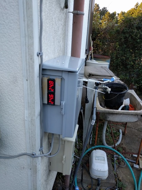 1204電圧計設置.jpg