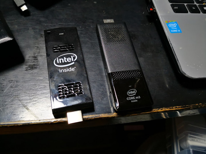 0220IntelスティックPC