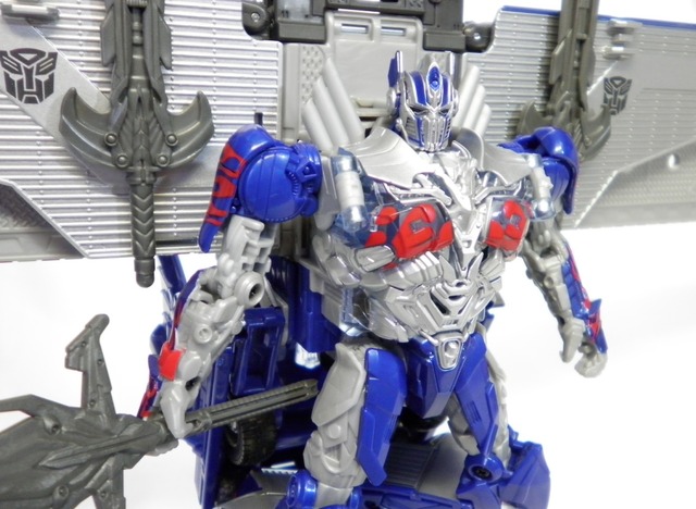 トランスフォーマー　バトルコマンド　オプティマスプライム Amazon.co.jp: トランスフォーマー ムービー TC-09 バトルコマンド