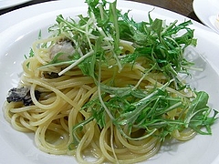三陸産カキと水菜のスパゲッティ