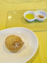 ラート・ドゥ・ラ・サヴール 自家製パン