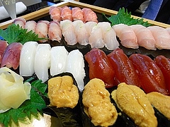 大トロ、イサキ、カサゴ、ノドグロ、三重鯖、スミイカ、マグロ漬けウニ