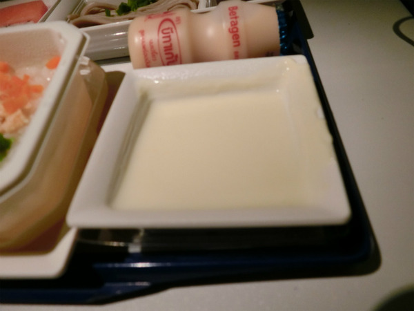 20160618_ANAミャンマーから成田空港朝食 (4)