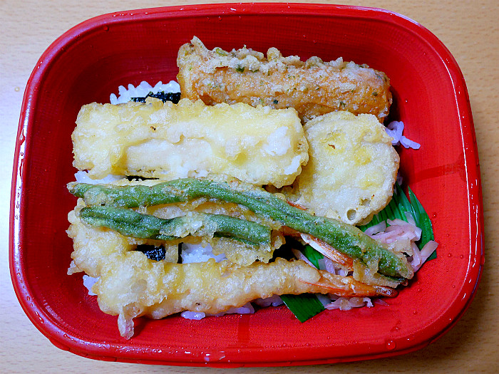 sほか弁の天丼も1