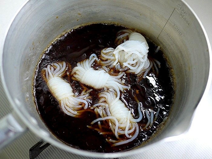 s-チャーシューの残り汁で2品糸コン煮3