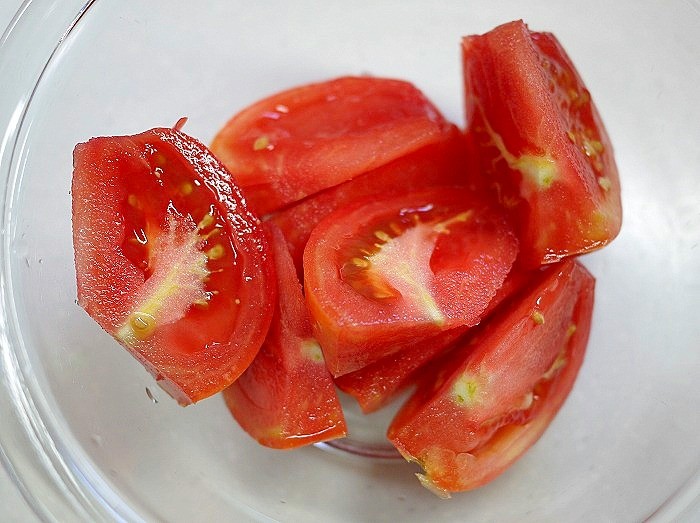 s-トマトの塩こんぶサラダ3