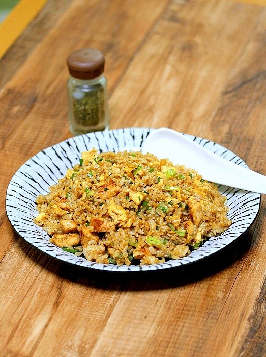 s-残った蒲焼のたれで鶏焼き飯3