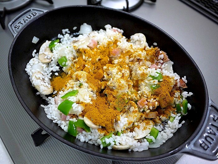 s-オーバルホットプレートで「海老カレーピラフ」5