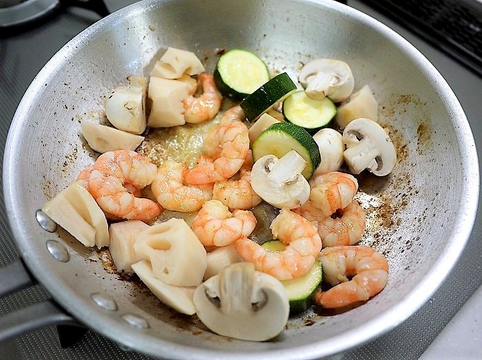 s-海老とマッシュルームのパパっと炒め5