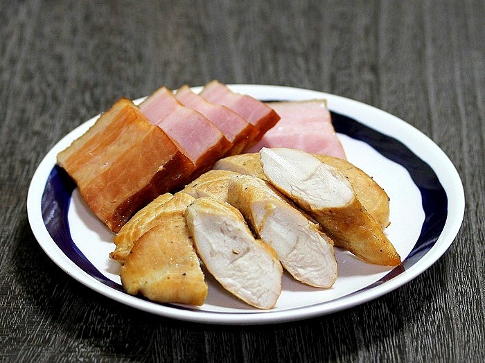 s-鶏ささみ肉とベーコンの燻製4