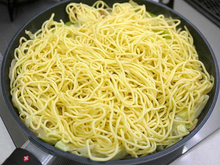 s美味しい麺で美味しい焼きそば8