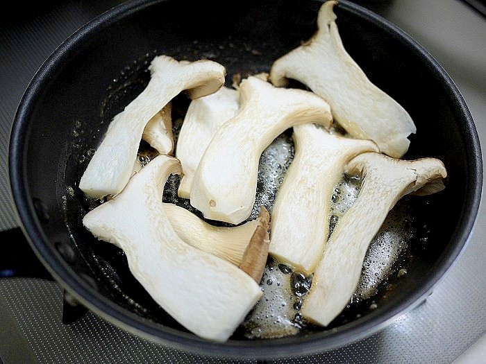 s-エリンギのバター麺つゆ炒め4