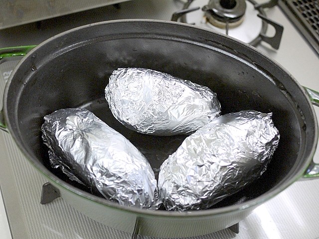 s-ストウブ鍋で蒸し焼き安納芋5