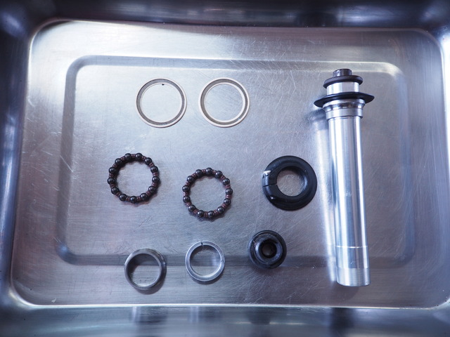 ホイールハブのオーバーホール（FULCRUM RACING ZERO） : K&M CYCLE BLOG