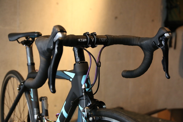 ポジションの見直しでより快適に。SCOTT CR1カスタム : K&M CYCLE BLOG