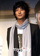 チュ・ジフン1