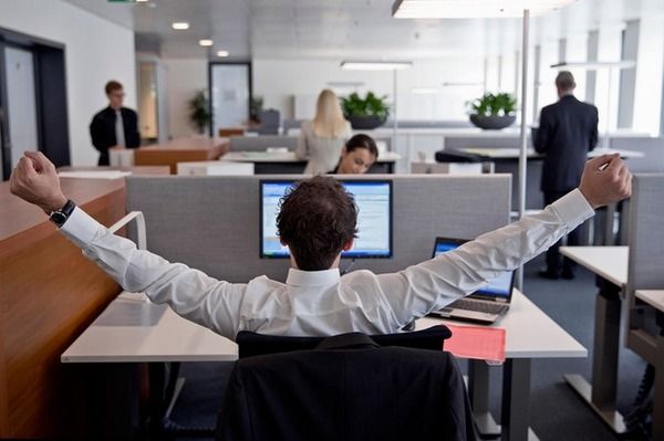 給料が高いスイスの中でも「高給取りな職業」がこちら→