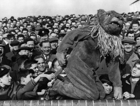 scary_mascots_07