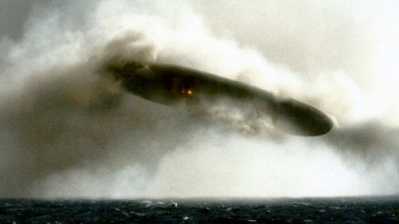 1971年、米海軍はUFOと接触していた？USSトレパンから撮影された極秘写真が流出