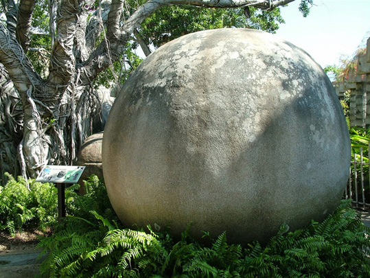 Costa-Rica-stone-spheres5