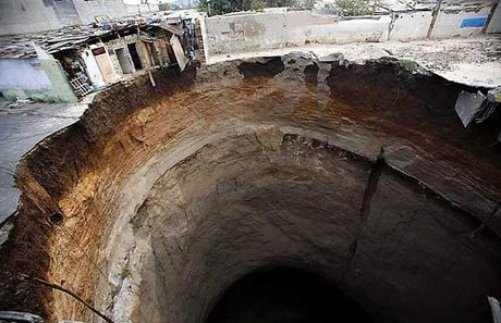 holes_in_earth4