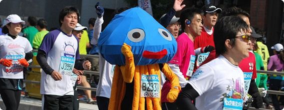 ゆるキャラきつキャラ勢ぞろい！！東京マラソンのコスプレランナーは今年も凄かった！！