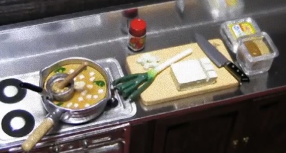 日本の食玩凄すぎ！精巧すぎ！「お母さんの台所」シリーズでお料理ごっこをしてみた映像