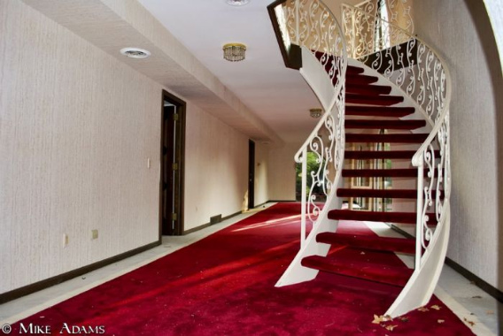 abandoned_mike_tyson_mansion_07