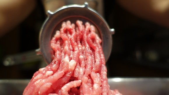 イギリスのレストランやスーパーで扱っている肉の5分の1以上に別の動物の肉が混じっているという調査結果