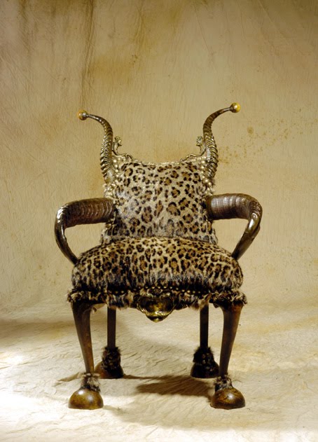 amazing-furniture-animal-09