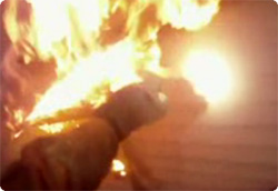 【動画】一人称視点で見る、消防士のヘルメットカメラがとらえた火災映像（米デトロイト）