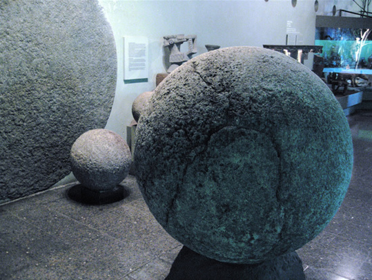 Costa-Rica-stone-spheres8