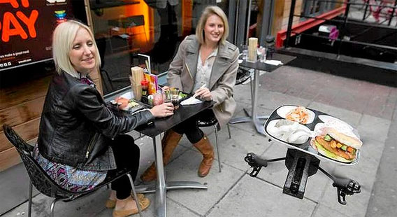 なぜ？イギリスの回転寿司チェーンの新サービスは空飛ぶライス・バーガー