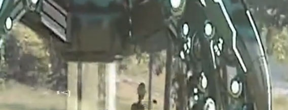 中国の森林にUFOが着陸！？宇宙人の姿をもとらえた映像が公開される。