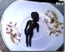 パキスタンで10センチ大の女性のエイリアン（未確認生物）が捕獲される