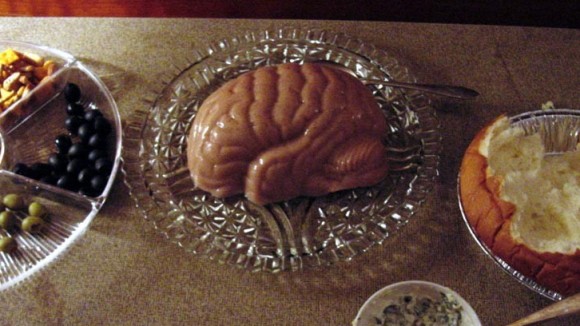 カニバリズム研究：脳を食べる部族に脳疾患に対する遺伝的な耐性が現れたことが判明