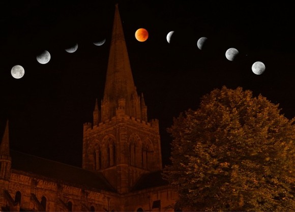 lunar-eclipse-1594388_640_e