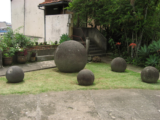 Costa-Rica-stone-spheres
