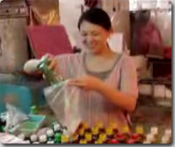 台湾の屋台でコカコーラを注文すると・・・