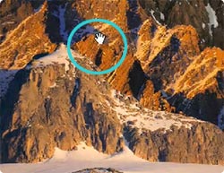 自動ドラッグでズルズルと、山を登った気分になれる面白動画