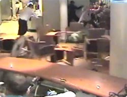 なにこれやばい！嵐に遭遇した豪華客船「パシフィック・サン」船内の様子