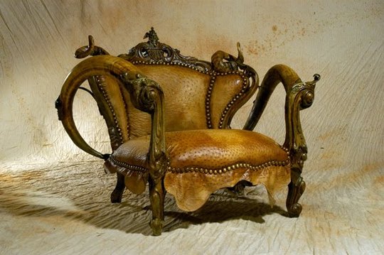 amazing-furniture-animal-11