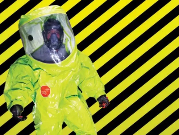 VXガスなどの有毒ガスから身を守ってくれる世界最強クラスの化学防護服「タイケム10000」