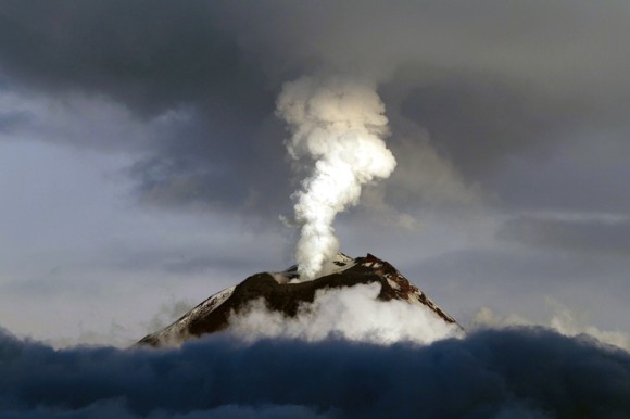 火山が噴火しやすい時期、条件はあるのだろうか？