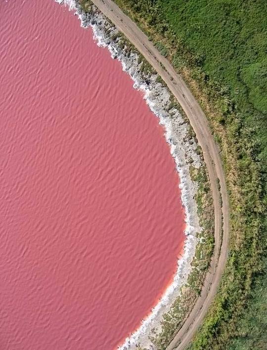 colored-salt-ponds-05