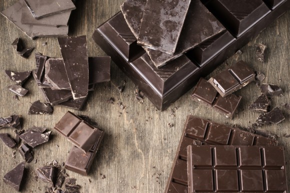 おいしいだけじゃない、健康効果も。ダークチョコレートを食べることで得られる6つのメリット