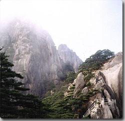 黄色山